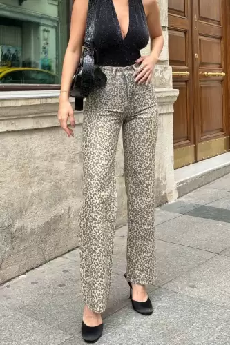 Blugi Regular Fit Animal Print Khalani