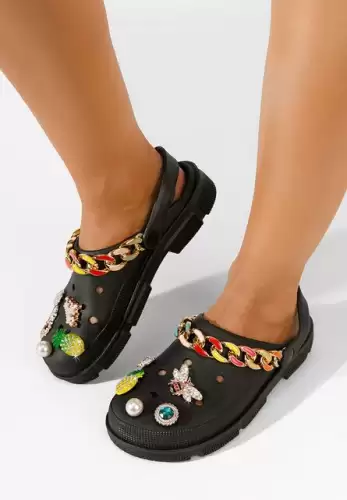 Saboti dama Apondra negri